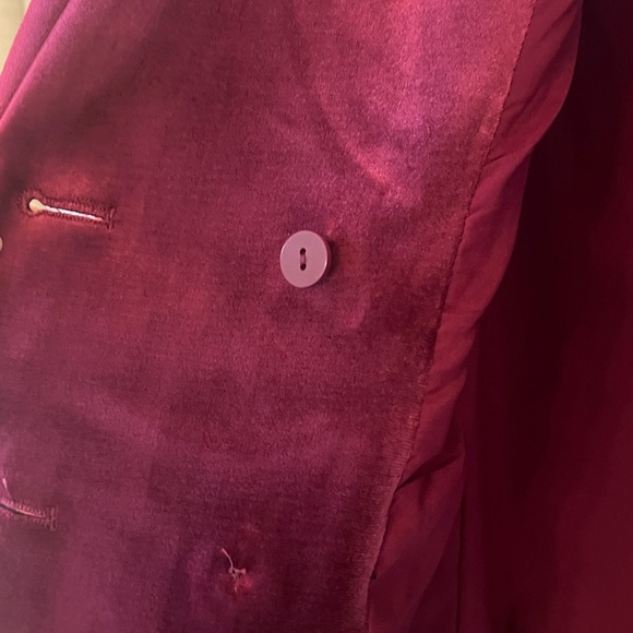 Express Women's Velvet Blazer - Picture 9 of 9